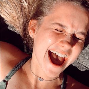 Meet your Posher, Cami